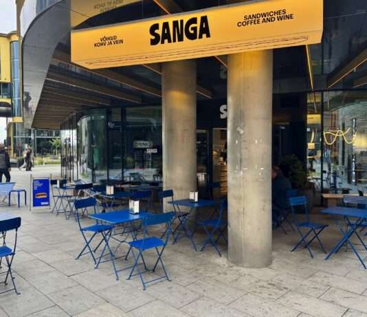Sanga: Herkulliset Sänkkärit Rotermannin Korttelissa Sanga Sandwich Baari 1