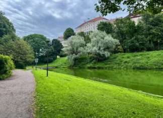 Toompark: Vehreä Kaupunkikeidas Toompark Tallinna 44